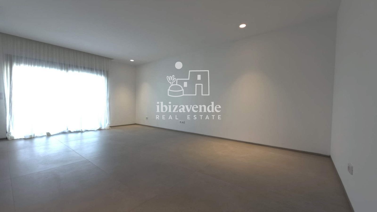Дом 595 м² в Santa Eulària des Riu