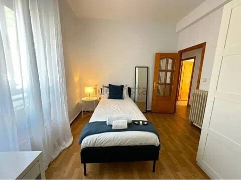 Chambre à louer, Ávila