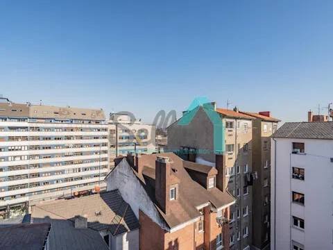 Piso de 125 m² en Oviedo