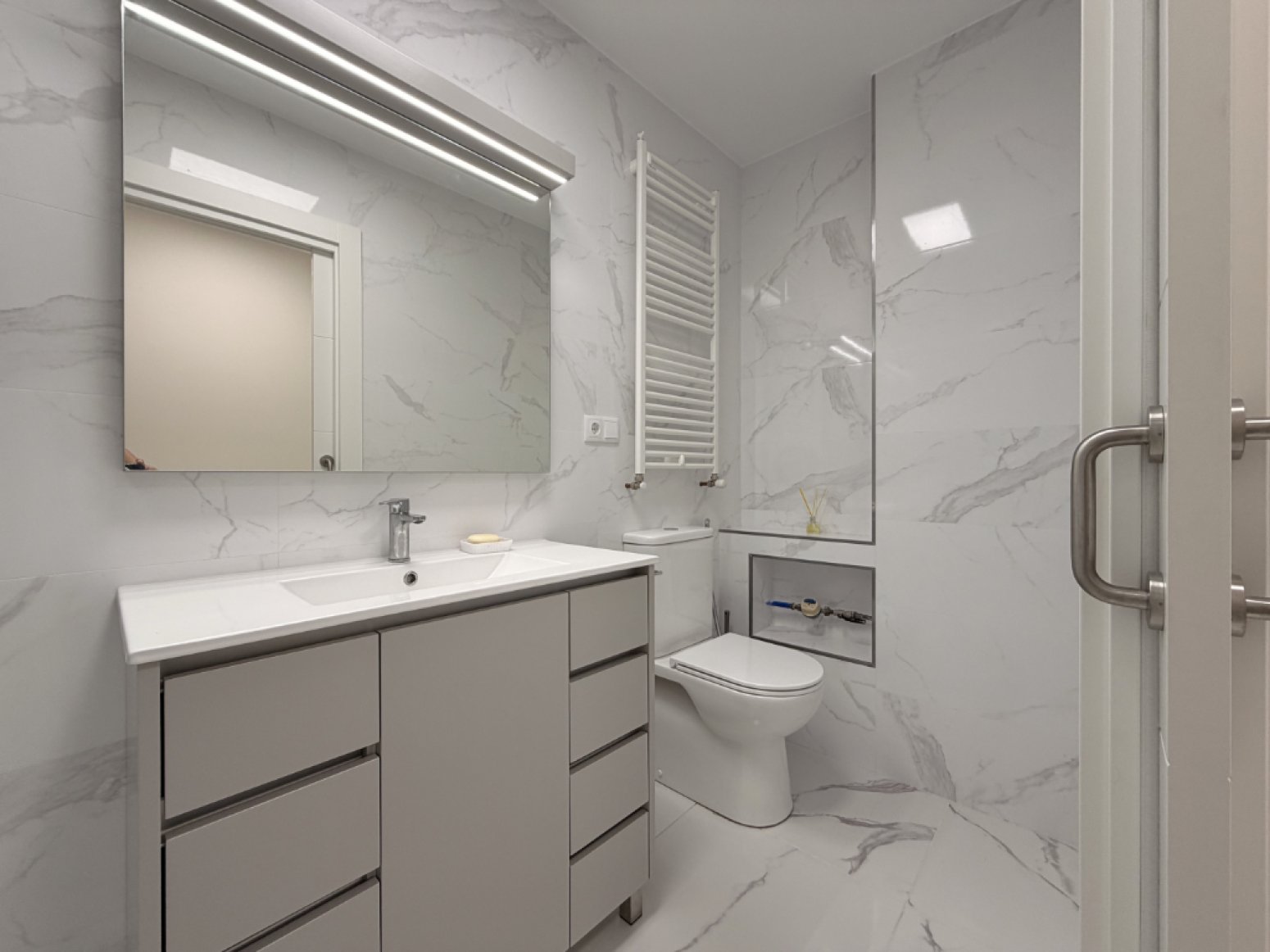Piso de 81 m² en Los Corrales de Buelna