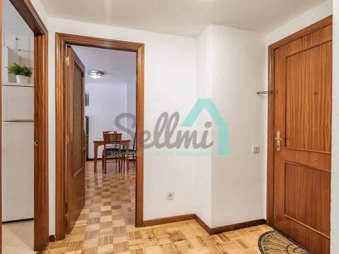 Piso de 87 m² en Oviedo