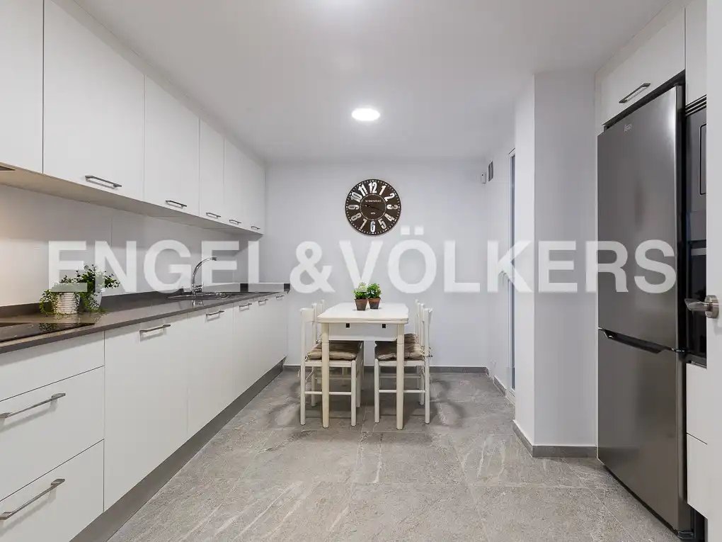 Wohnung 96 m² in Valencia