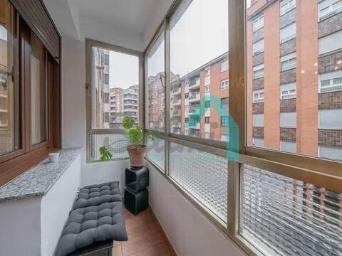 Pis de 84 m² a Oviedo