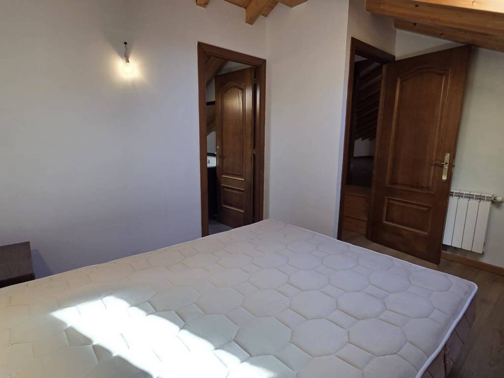 Casa de 180 m² en Teo