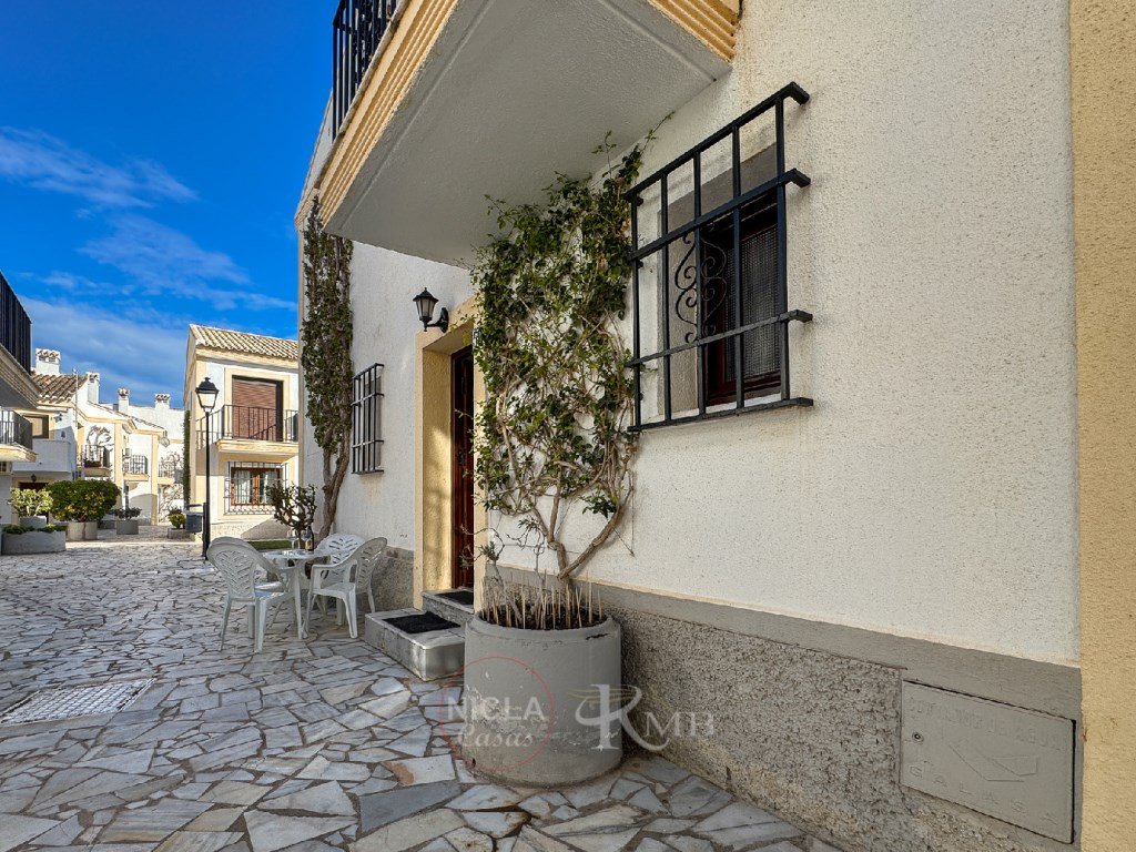 Piso de 80 m² en Vera