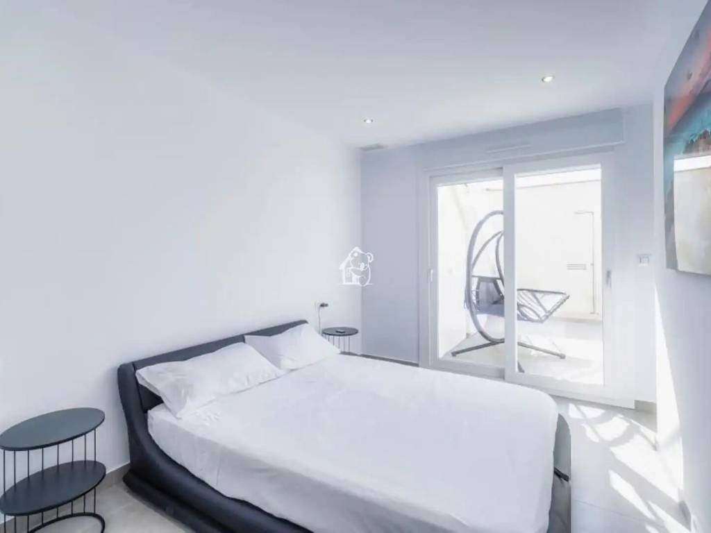 Casa de 400 m² en Los Montesinos