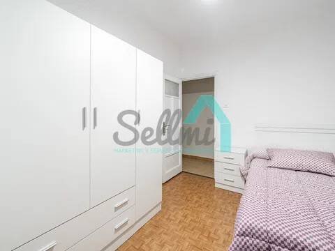 Pis de 136 m² a Oviedo