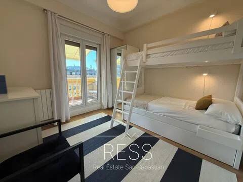 Piso de 90 m² en San Sebastián