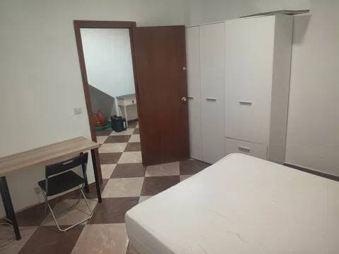 Habitación 250 m², Mairena del Aljarafe