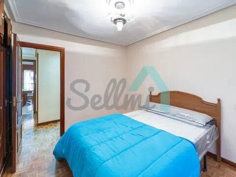 Piso de 105 m² en Oviedo