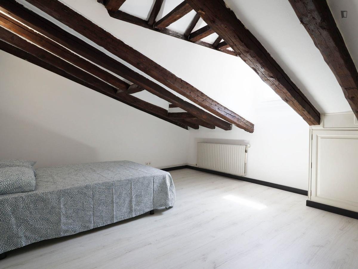 Habitació de lloguer, Madrid