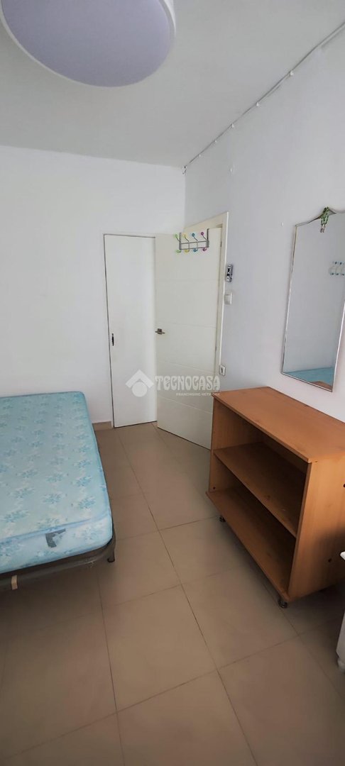 Piso de 70 m² en Sevilla