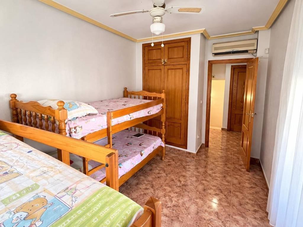 Pis de 90 m² a Oriola