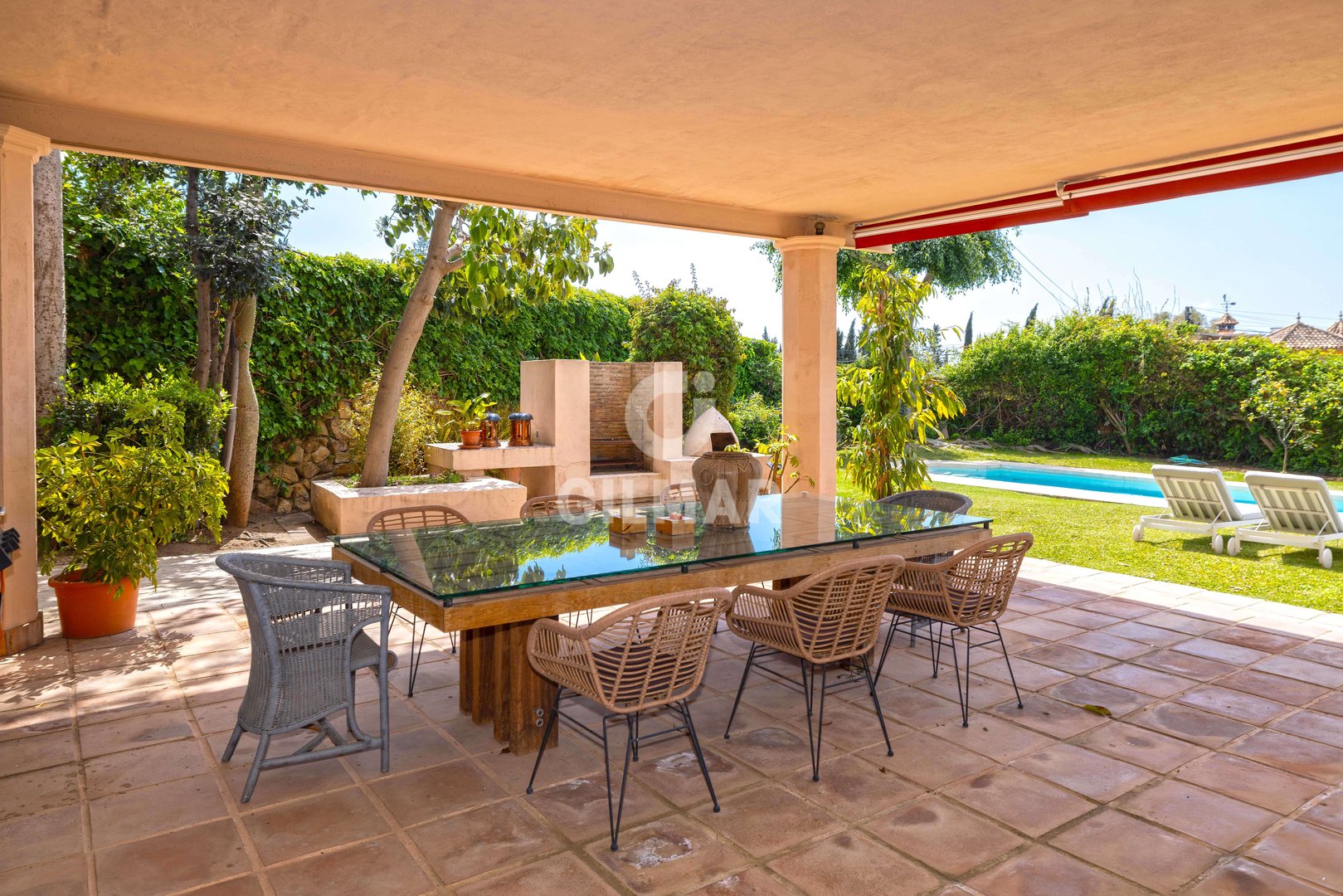 Casa de 400 m² en Luque