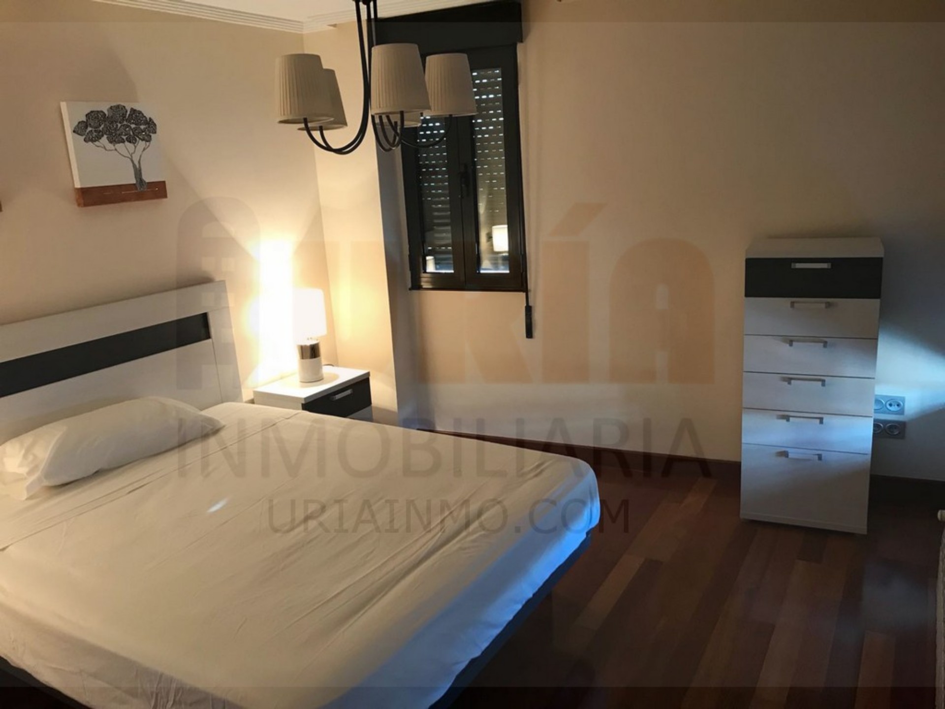 Piso de 83 m² en Oviedo