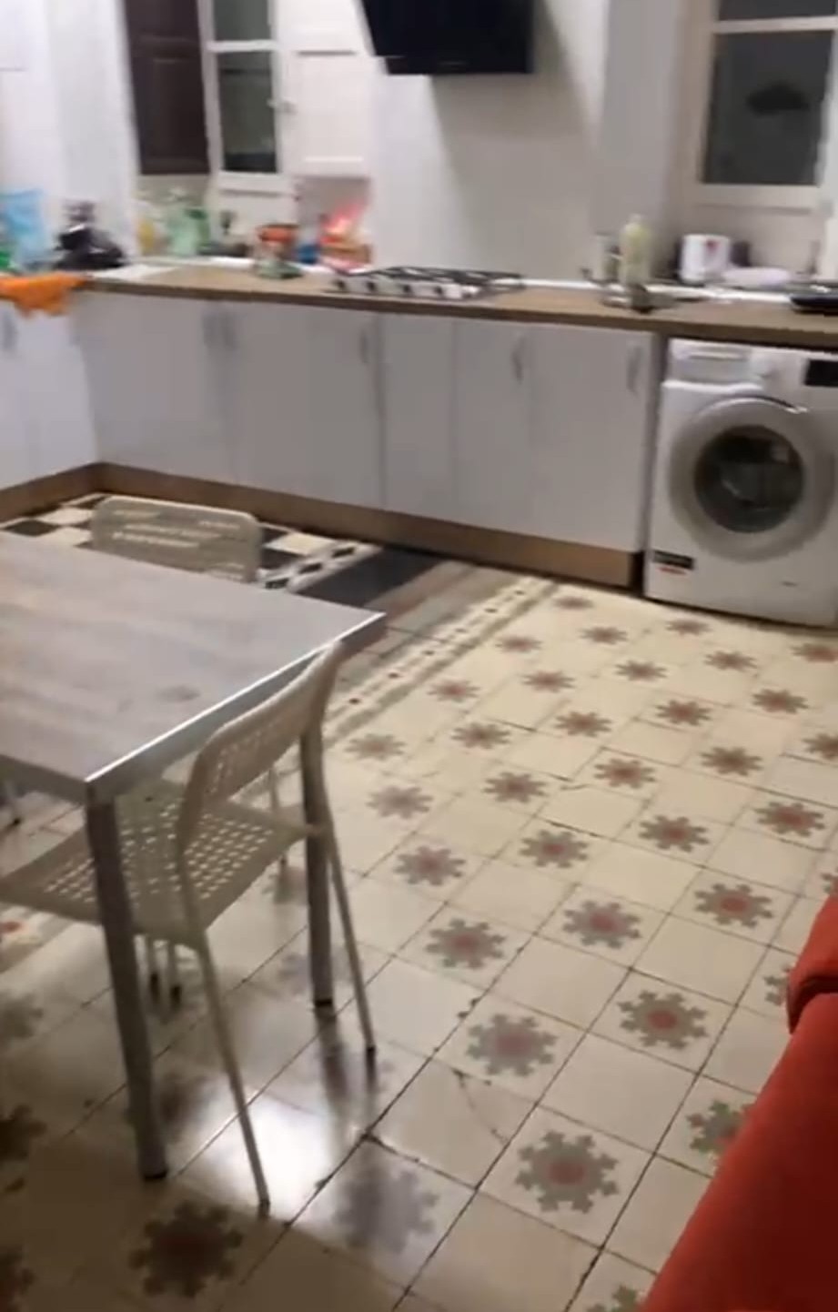 Habitación 320 m², Granada