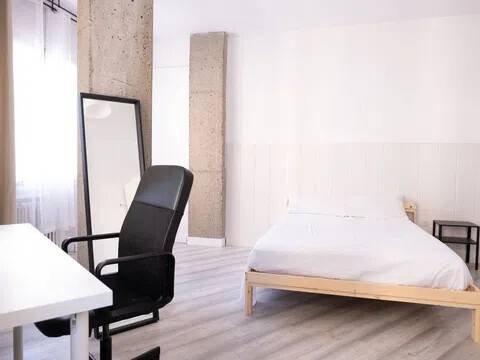 Habitación 140 m², Lérida