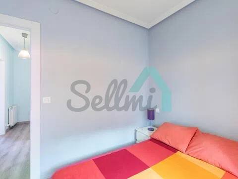 Piso de 80 m² en Oviedo