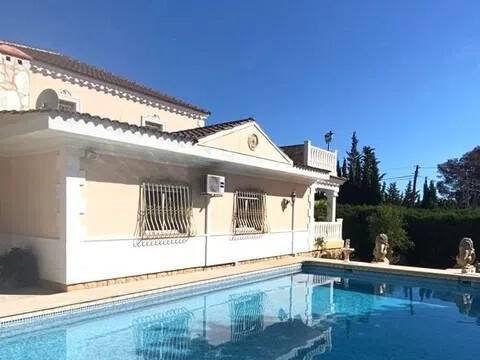 Casa de 450 m² en La Nucia