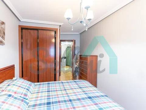 Pis de 63 m² a Oviedo