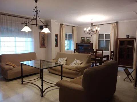 Haus 700 m² in Córdoba