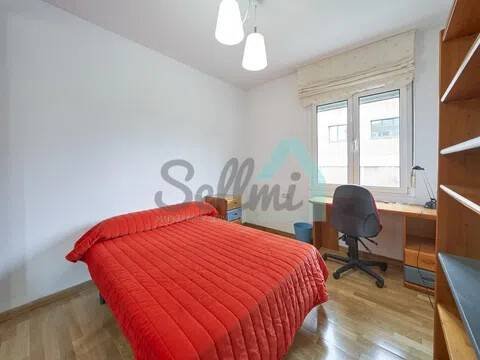 Piso de 106 m² en Oviedo