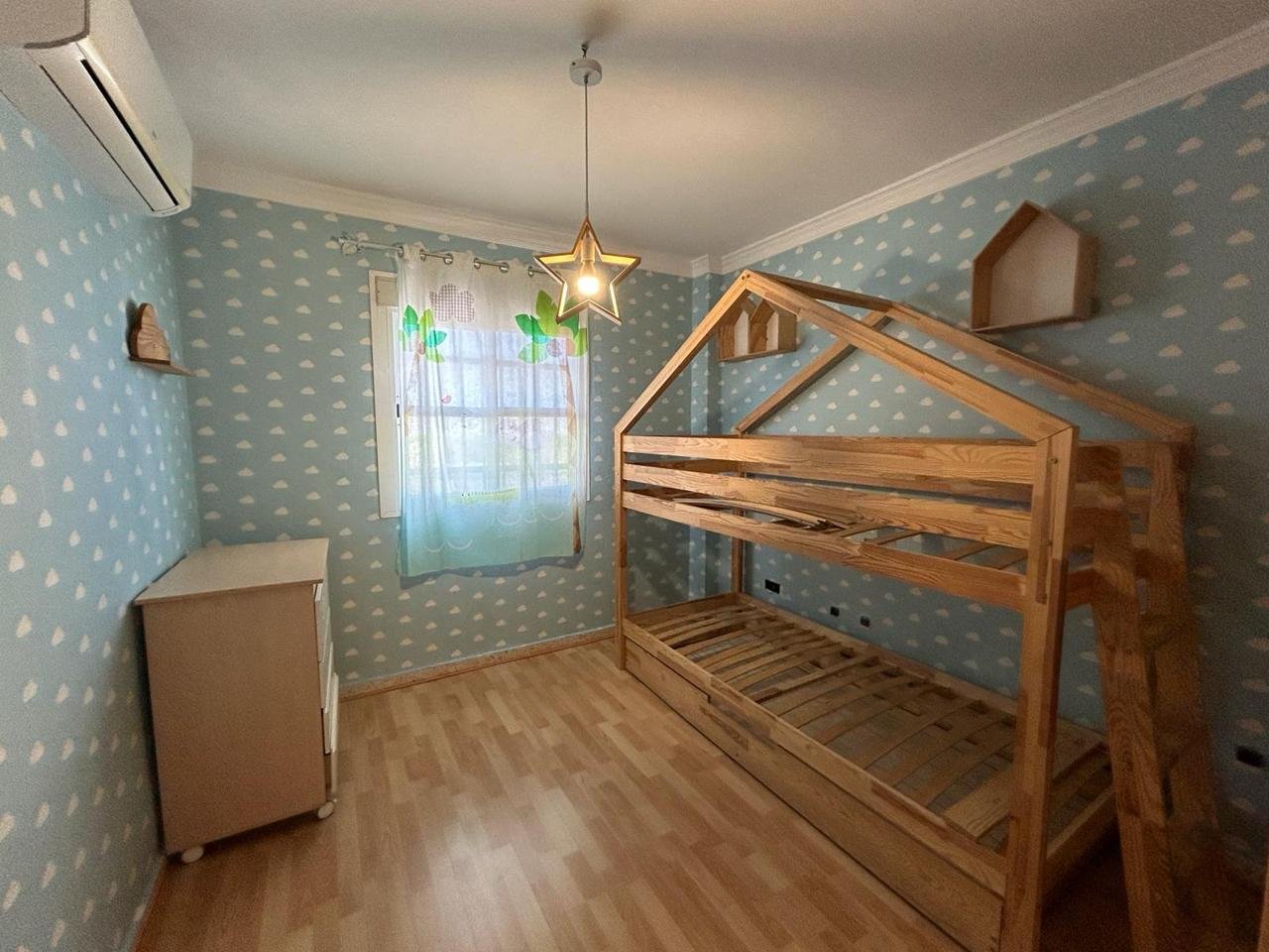Pis de 87 m² a Dos Hermanas