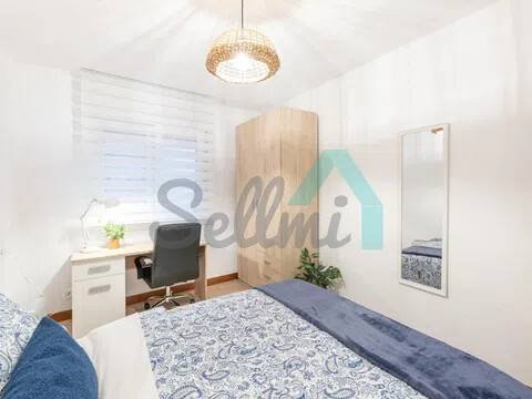 Piso de 74 m² en Oviedo