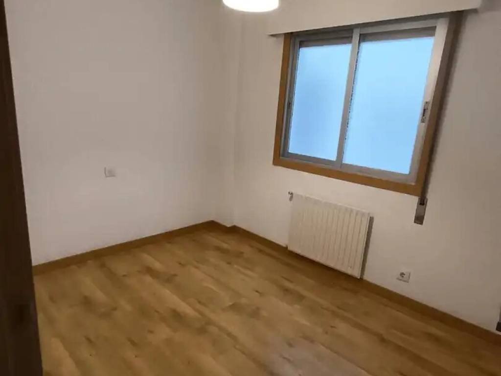 Pis de 100 m² a Ourense