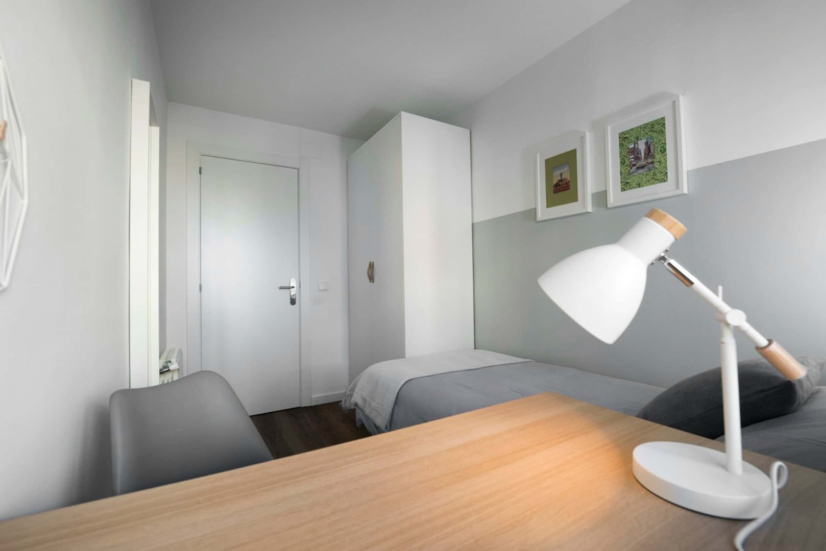 Chambre à louer, Valence