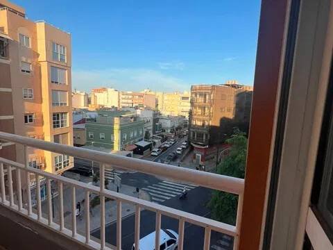 Piso de 85 m² en Almería
