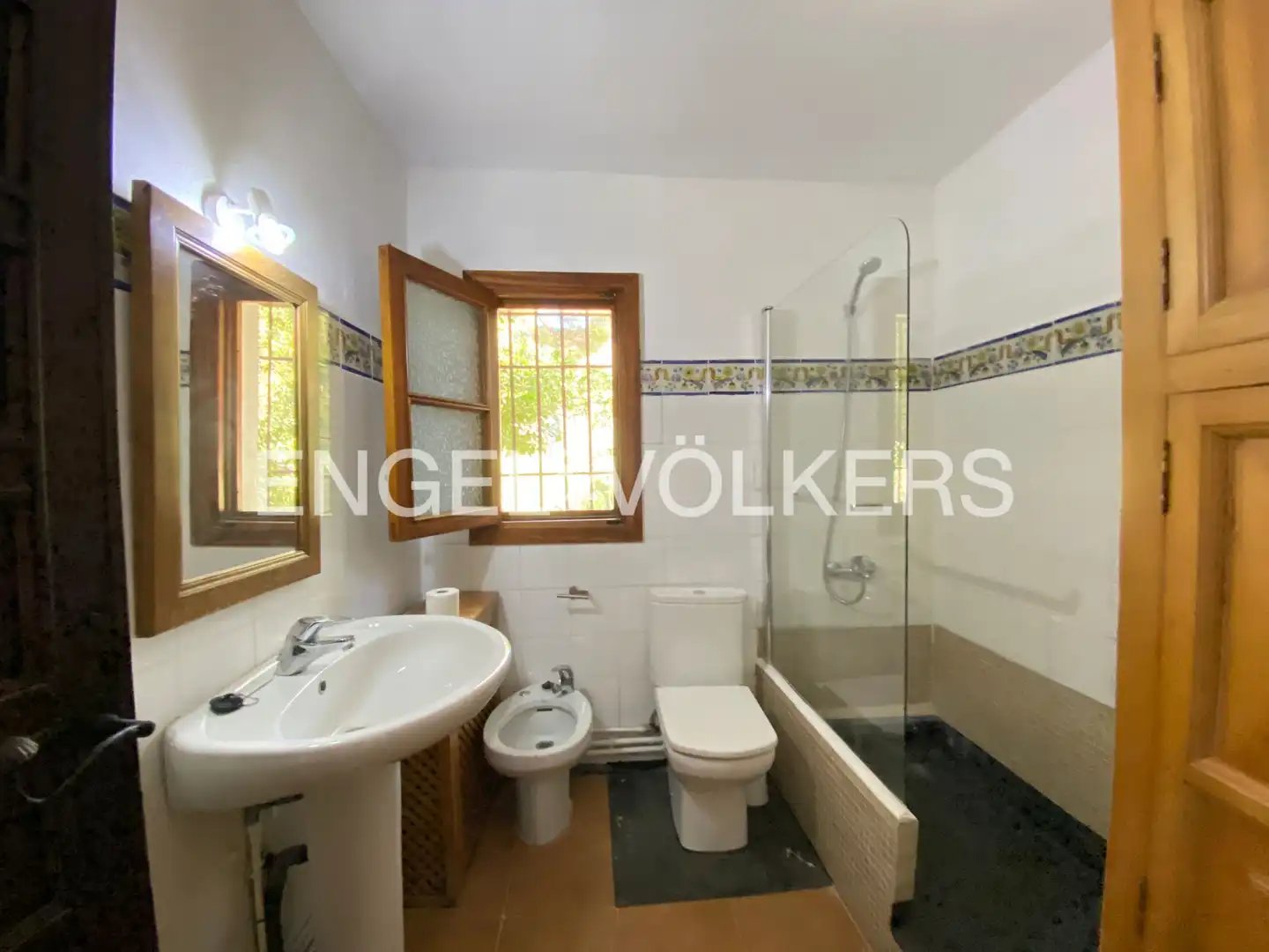Appartement 380 m² à Nàquera / Náquera