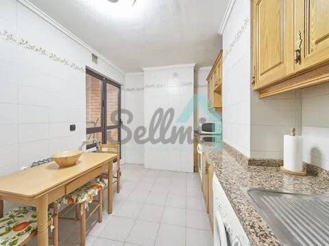 Piso de 70 m² en Oviedo