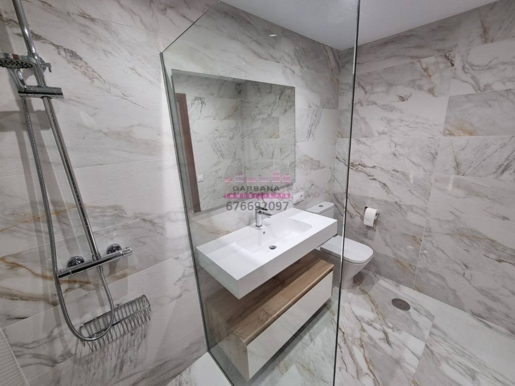 Piso de 140 m² en Vigo
