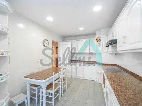 Piso de 107 m² en Oviedo