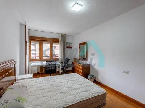 Piso de 126 m² en Oviedo
