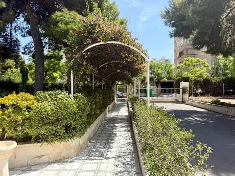 Piso de 84 m² en Alicante