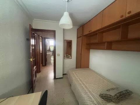 Piso de 80 m² en Sevilla