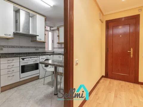 Piso de 65 m² en Oviedo