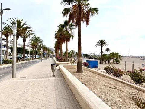 Piso de 75 m² en Carboneras