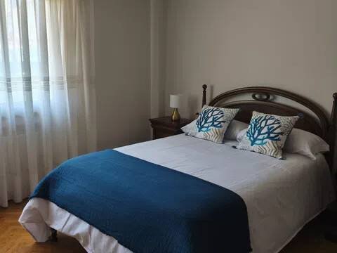 Casa de 280 m² en Oleiros
