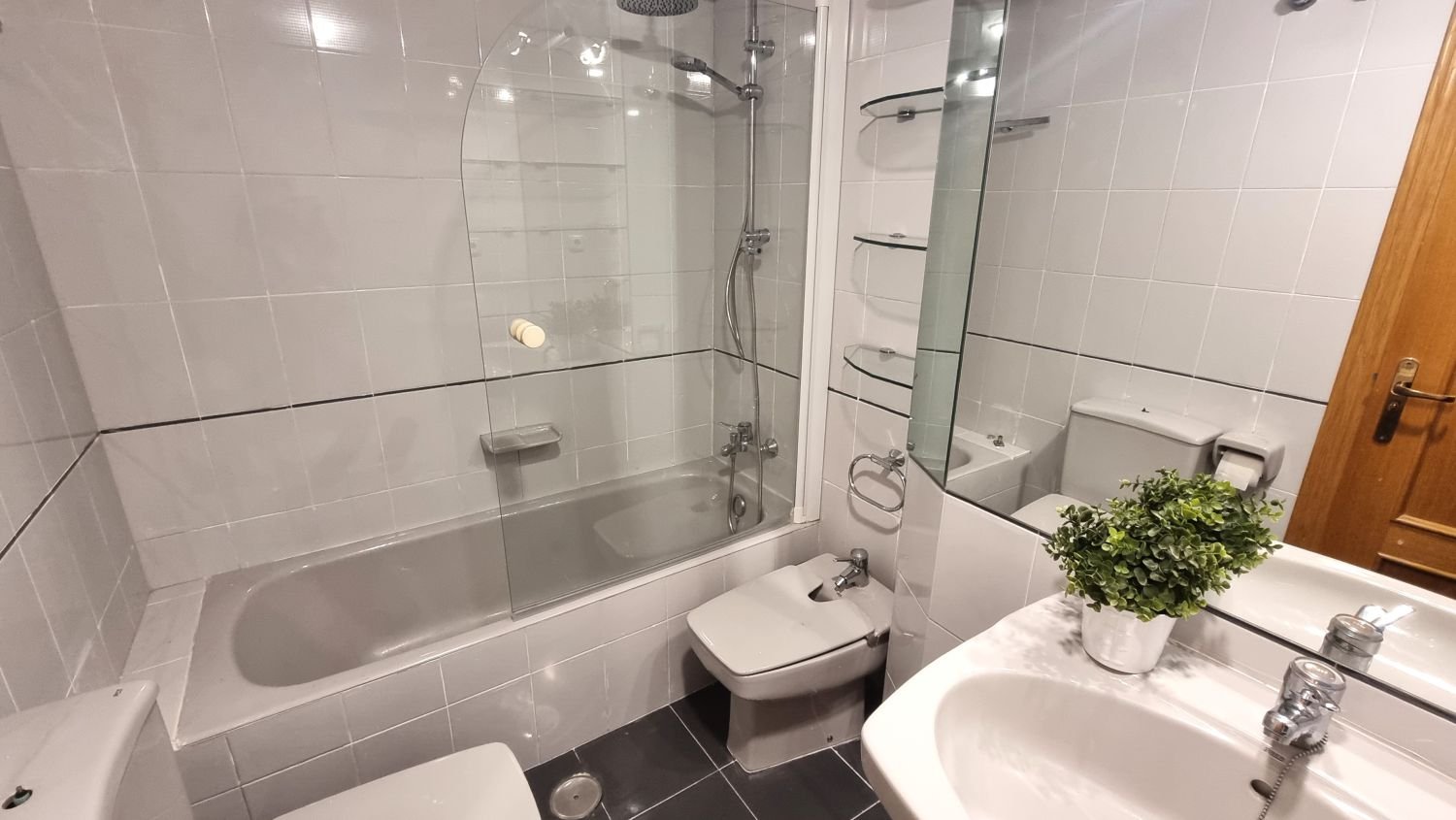 Piso de 80 m² en Oviedo