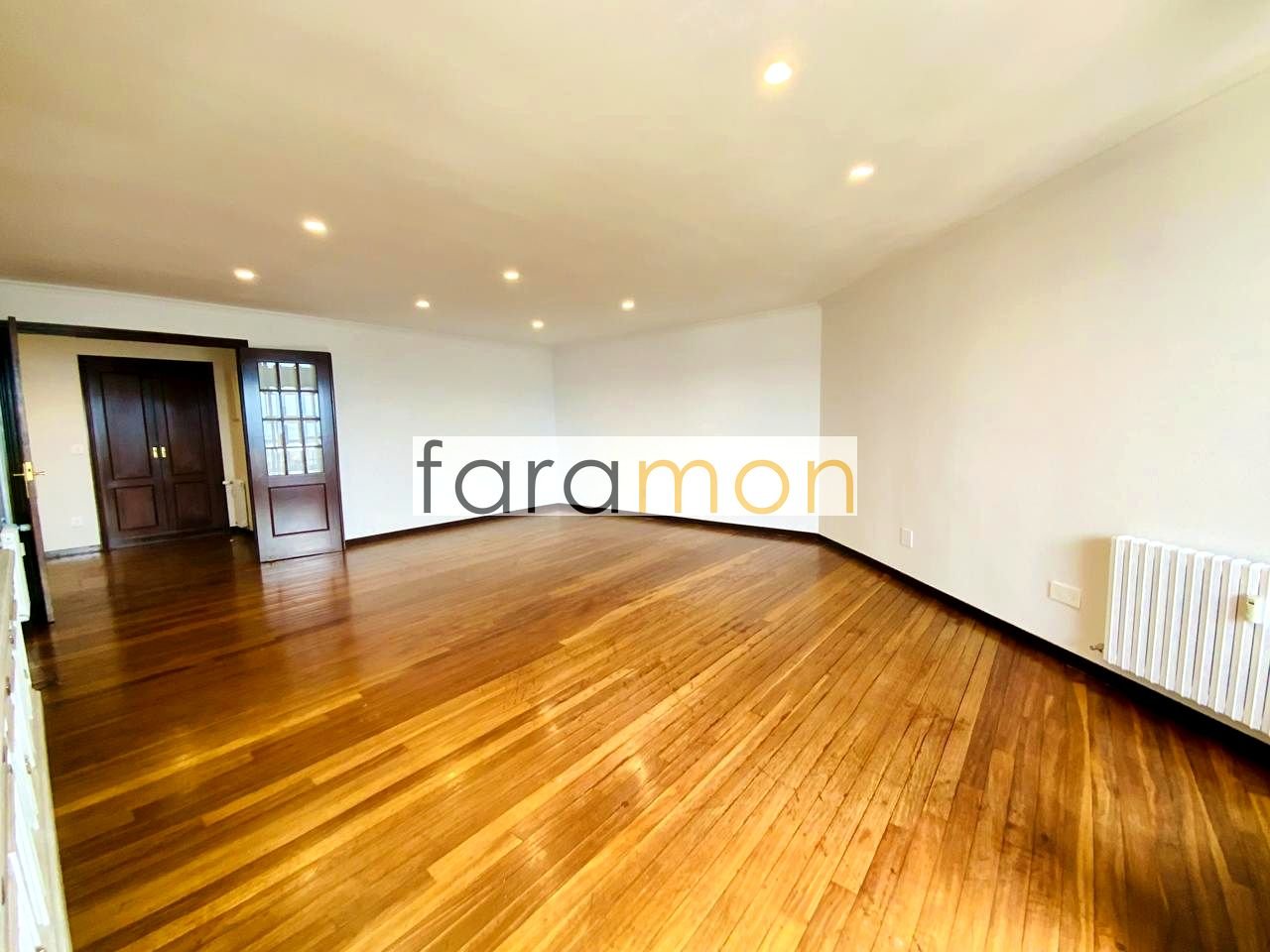Wohnung 185 m² in Vigo