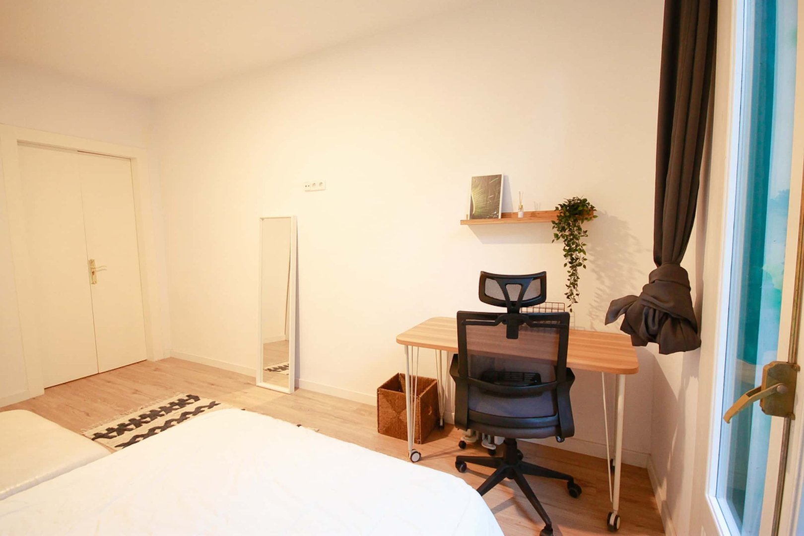Room for rent, Barcelona