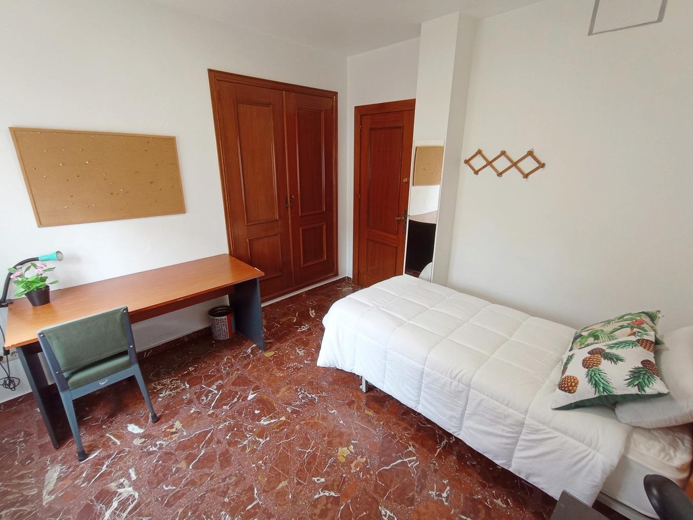 Habitación 110 m², Granada