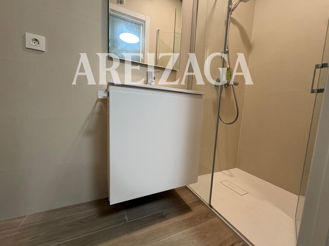 Casa de 200 m² en San Sebastián