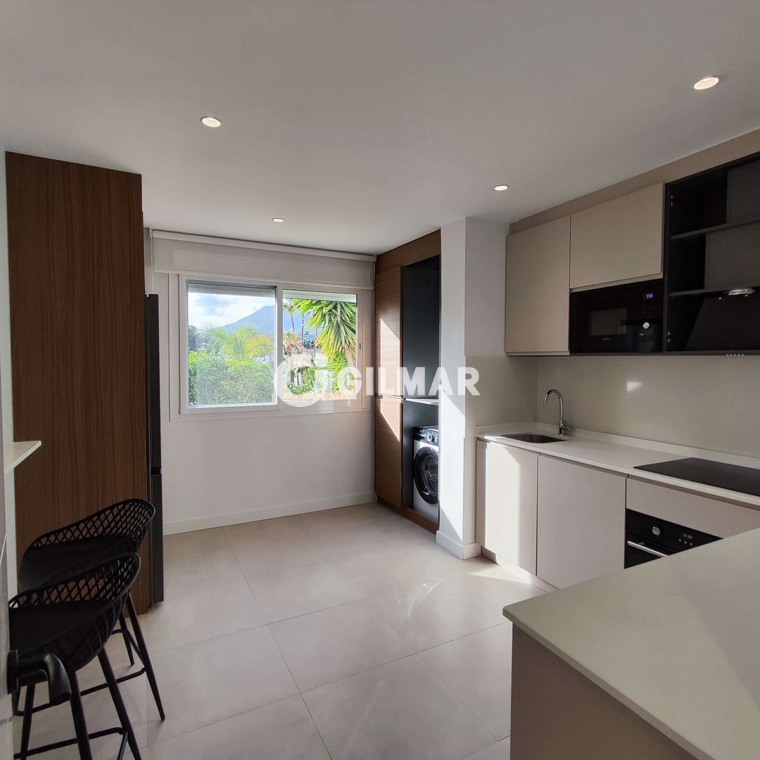 Casa de 220 m² en Estepona