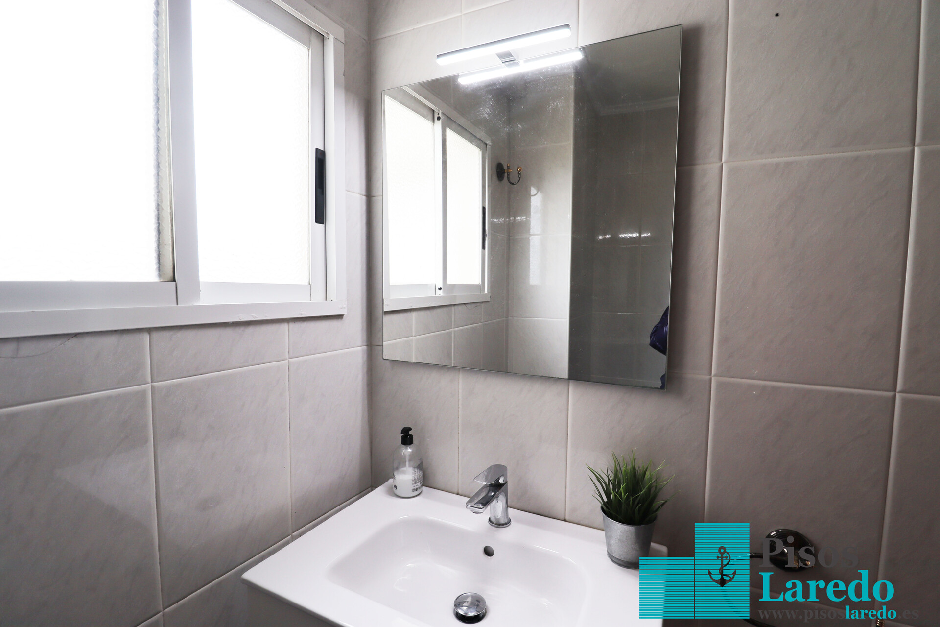 Piso de 85 m² en Laredo
