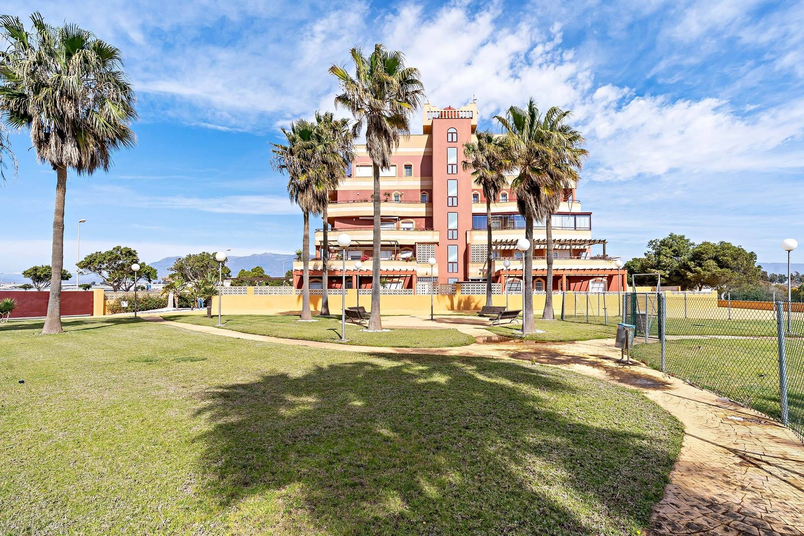 Wohnung 98 m² in Roquetas de Mar