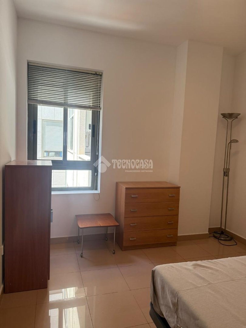 Pis de 100 m² a Almeria